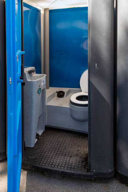 Best Porta potty rental near me  in Glendale, CA