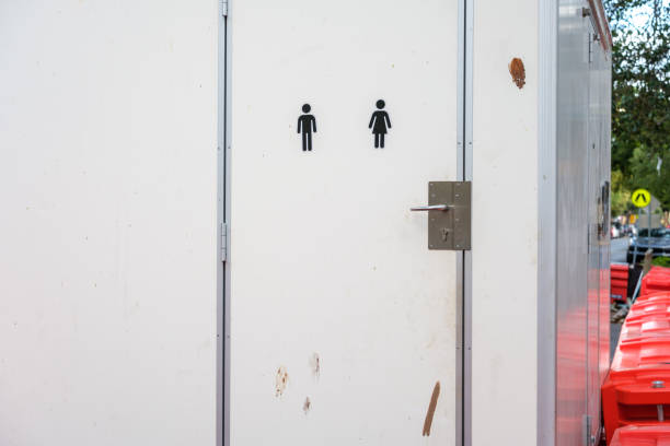 Portable bathroom rental in Glendale, CA